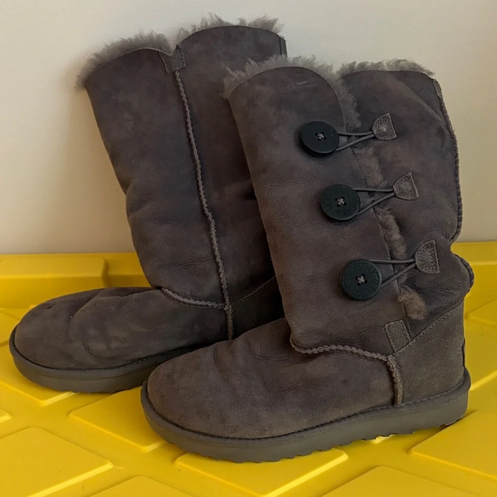 UGG Charcoal Tall Boots. Bailey Button - Picture 1 of 5